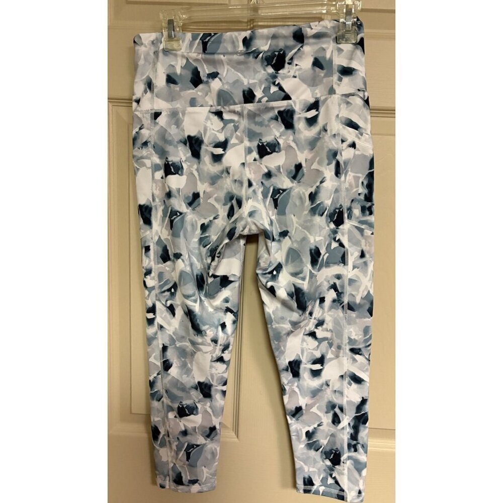 GAIAM Women's Size Medium Cropped Capri Tie Dye Gray Blue White 21” Inseam - Picture 2 of 5